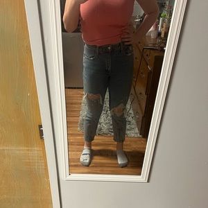 Abercrombie & fitch high rise mom Jean